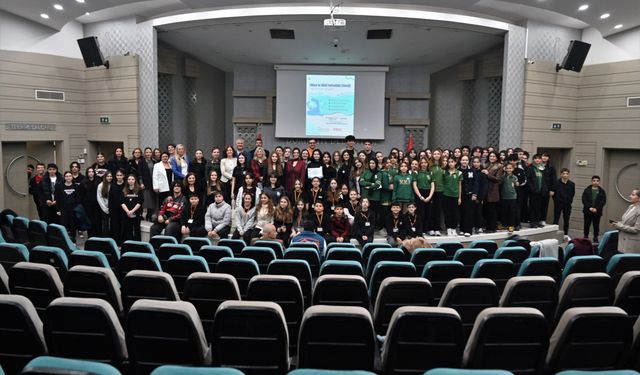 Bornova’dan “Su ve Cinsiyet” temasıyla geleceğe mesaj