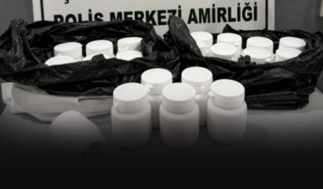 İzmir'de zehire geçit yok... Bin 85 adet hap ele geçirildi