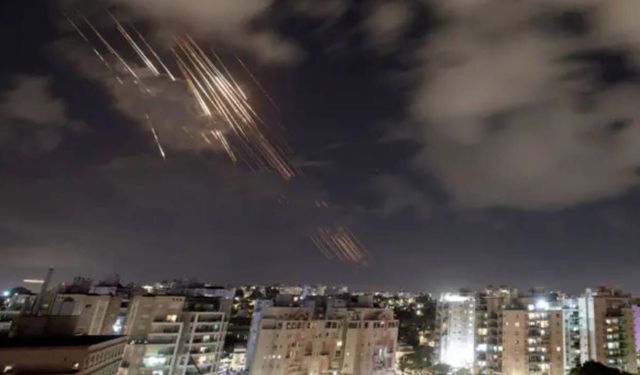 İsrail ordusu, İran'dan füze saldırısı tespit edildiğini duyurdu