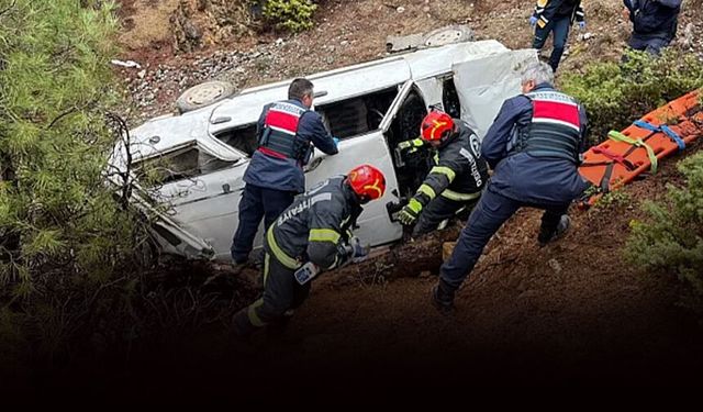 Kontrolden çıkan otomobil 100 metrelik uçuruma devrildi: 1 ölü, 1 yaralı!