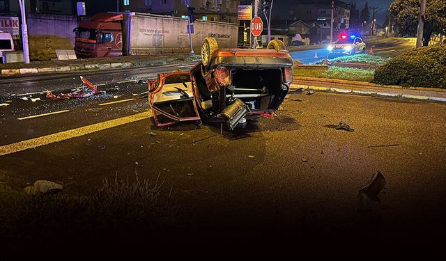 Kontrolden çıkan otomobil takla attı: Feci kazada 2 yaralı!