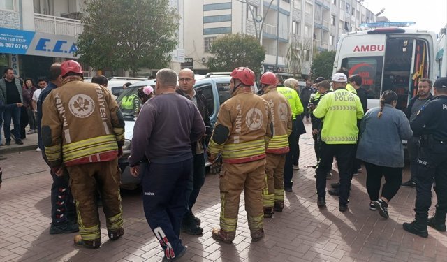 Motosiklet kamyonetin altına girdi: Lise öğrencisi hayatını kaybetti!