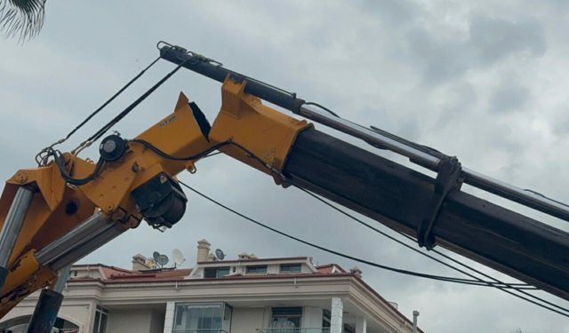 Marmaris'te vincin kırılan kaldırma kolu üzerine düşen işçi öldü; 2 gözaltı