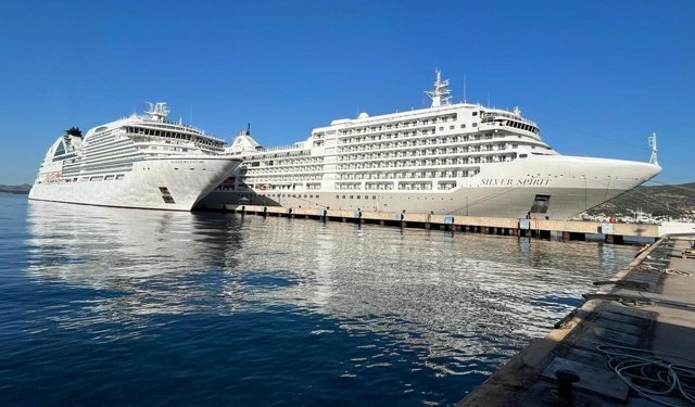 Bodrum'a sezonun ilk kruvaziyeri 909 turist getirdi
