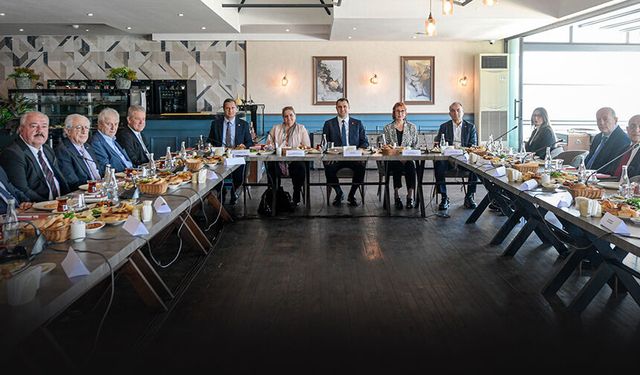 CHP’den iş dünyasına "tam güven" sözü: Ekonomide kriz dönemi bitecek