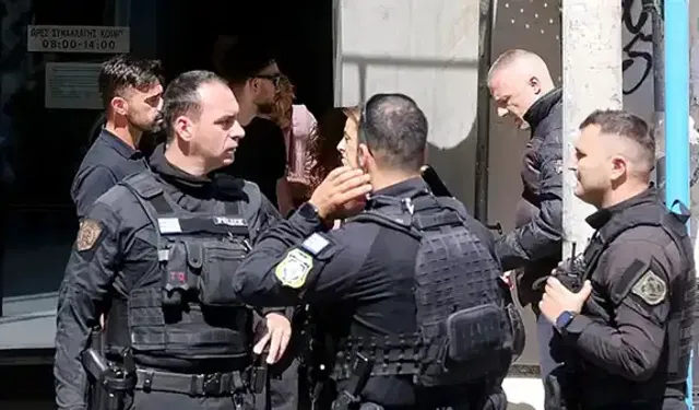 Atina'da silahlı saldırı: Yaralılar var!