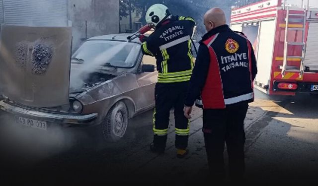 Faciadan kıl payı dönüldü... Seyir halindeki araç alev aldı!