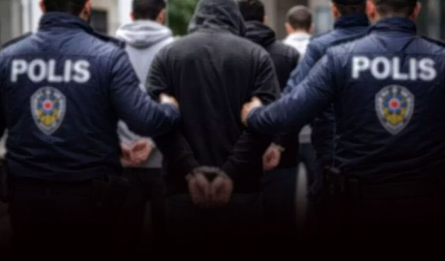 Okul saldırılarıyla ilgili paylaşımlar yapan 2 şüpheli gözaltına alındı