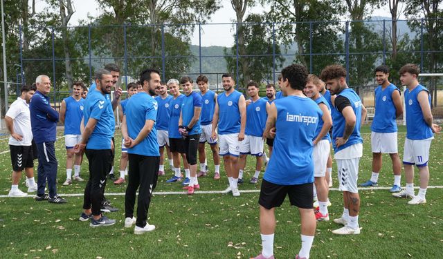 İzmirspor, 3'üncü kez Süper Amatör Lig'de