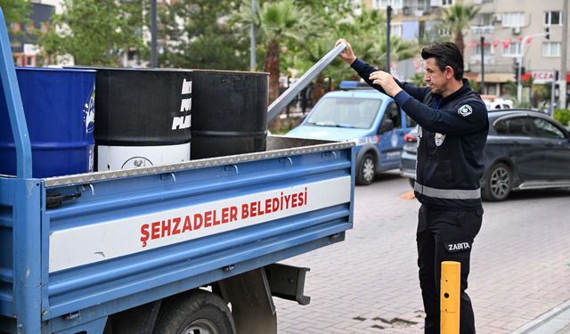 Manisa'da kaldırım işgallerine denetim