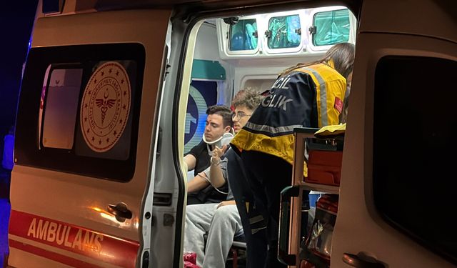 Sürücüsünün virajı alamadığı otomobil takla attı: 3 yaralı