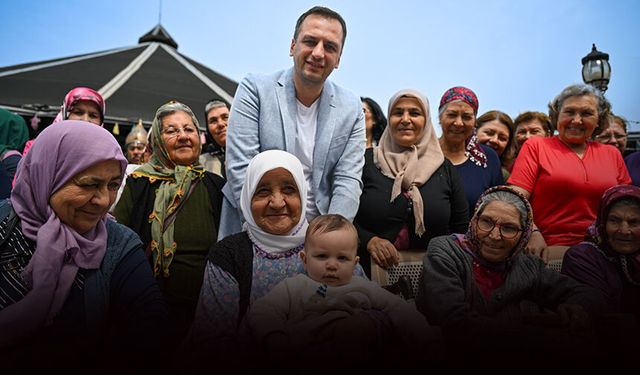 Bornova’da Anneler Günü’nde duygu dolu kutlama!