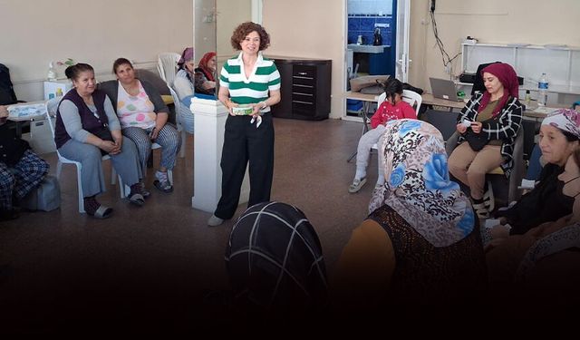 İzmir'de kadın sağlığı seminerleri 30 ilçeye yayılıyor