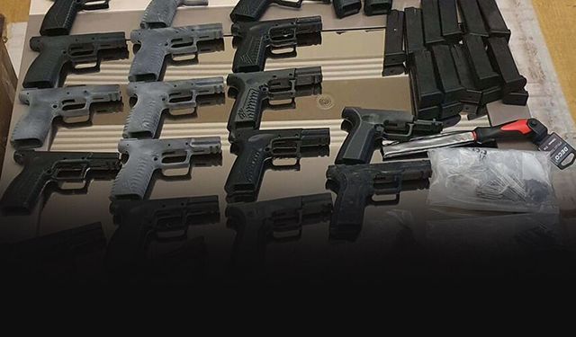 İzmir polisinden şafak operasyonu... 38 şüpheli yakalandı!