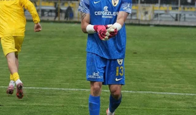 Manisa FK'da kaleci Egemen Yaylı bitti
