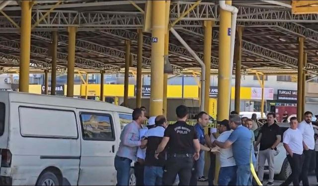 Söke'deki çifte cinayetin şüphelisi ile 4 yakını adliyede