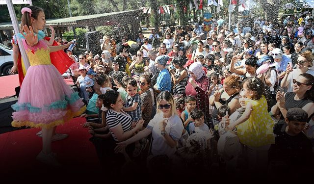 Bornova’da çocukların yaz coşkusu Büyükpark’tan taştı