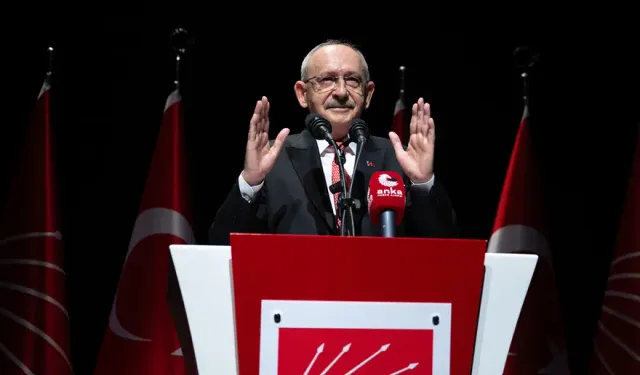 CHP'de gözler saat 13.00'te: Gündem ihraç kararları ve kurultay