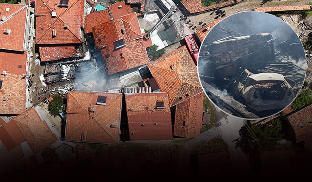 Kütahya'da korkutan yangın: 3 ev kısmen 2 araç tamamen yandı!