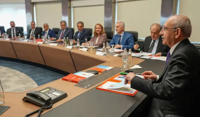 Kemal Kılıçdaroğlu istifalarının ardından kurmaylarını topladı