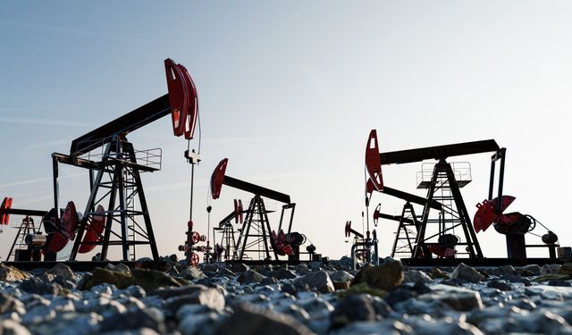 Brent petrol haftaya sert düşüşle başladı!