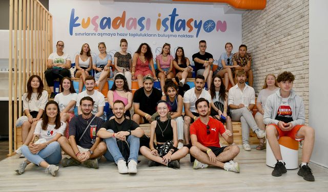 Kuşadası'nda gençlere yaz desteği!
