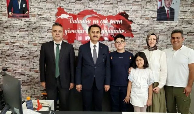 Afyonkarahisar'da LGS birincisi altınla ödüllendirildi