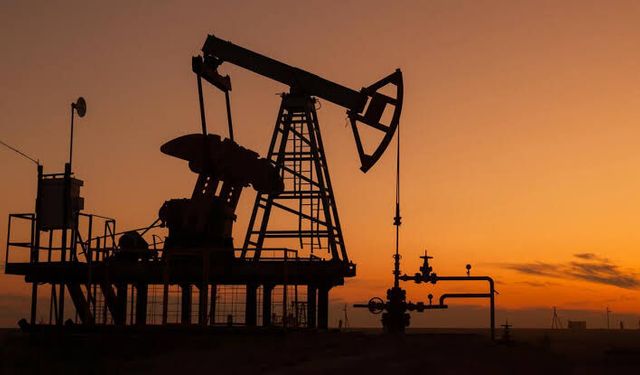 ABD-İran gerilimi büyüyor: Brent petrol fiyatı 96 doların üzerine çıktı