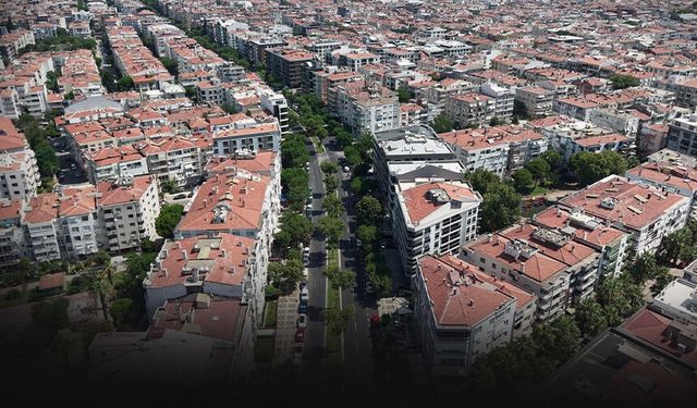 Girne Bulvarı sil baştan yenilendi: Karşıyaka'ya konforlu ulaşım