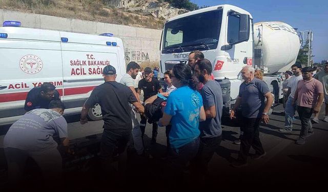 Yolun karşısına geçmek istemişti: Beton mikserinin altında kaldı!