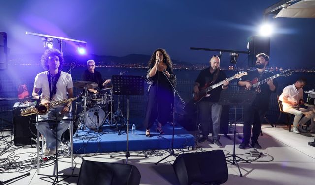İzmir Marina'da Rebetika rüzgarı esecek
