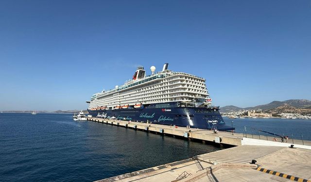 Bodrum'a kruvaziyerle 2 bin 756 turist geldi
