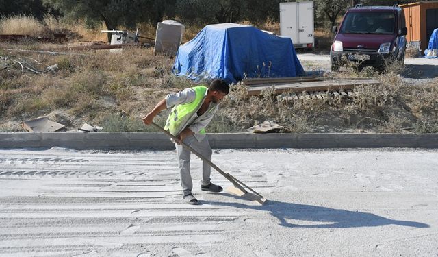 Değirmendere'de 6 bin metrekarelik yol mesaisi