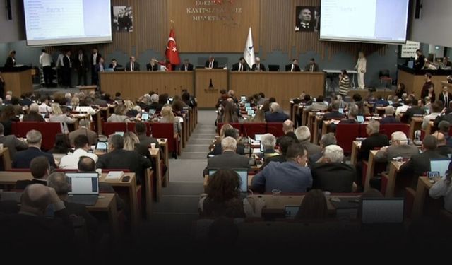 Büyükşehir Meclisinde Grup hareketliliği... CHP grup başkan vekilini belirledi!