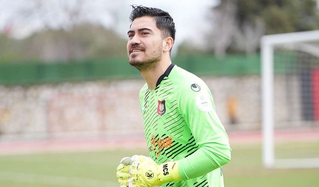 Uşakspor'da kaleci Mertcan kaldı