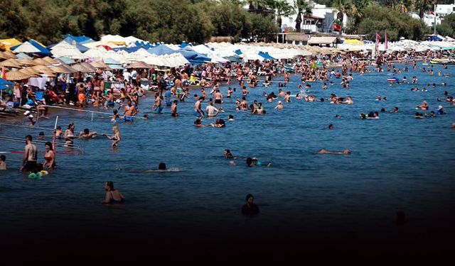 Yüz binlerce turist akın etti: Bodrum’da turizm bereketi!