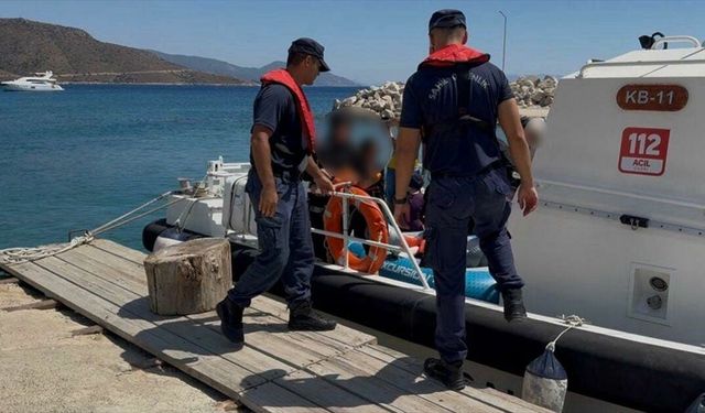 Datça açıklarında 9 düzensiz göçmen kurtarıldı
