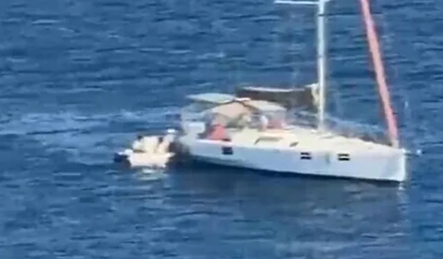 Bodrum’da iki yelkenli tekneye operasyon: 22 kaçak göçmen yakalandı