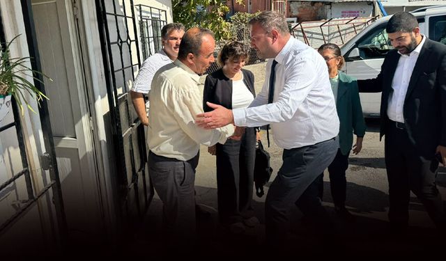 Gümrükçü Karabağlar’da sahaya indi: Muhtarların taleplerini dinledi