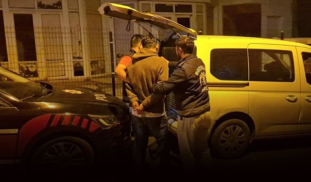 Komşuların 'gürültü' ve 'alacak' kavgasında kan aktı: Bıçakla öldürdü!