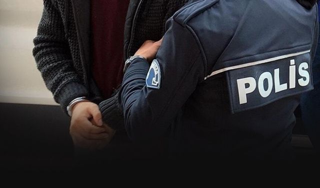 İzmir’de 3 adrese zehir operasyonu: 4 tutuklama