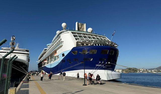 Bodrum'a kruvaziyerle 2 bin 888 turist geldi