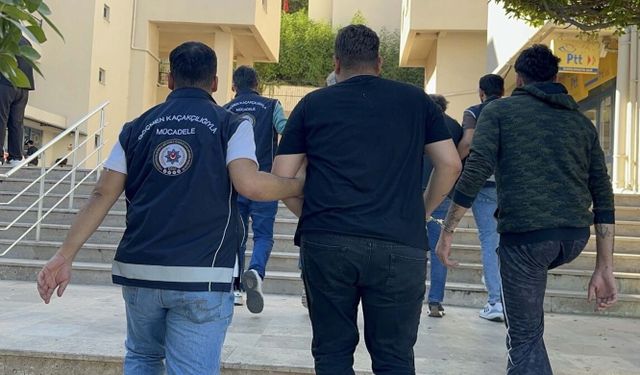 Marmaris'te kaçak göçmen operasyonu: 4 tutuklama
