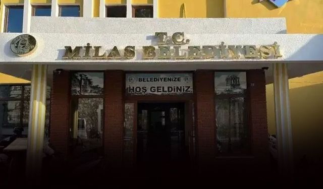 Milas Belediyesi'ne operasyon: Bina giriş çıkışlara kapatıldı!