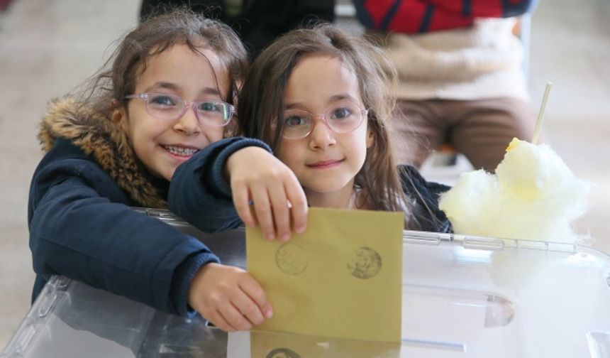 İzmir'den sandık manzaraları!