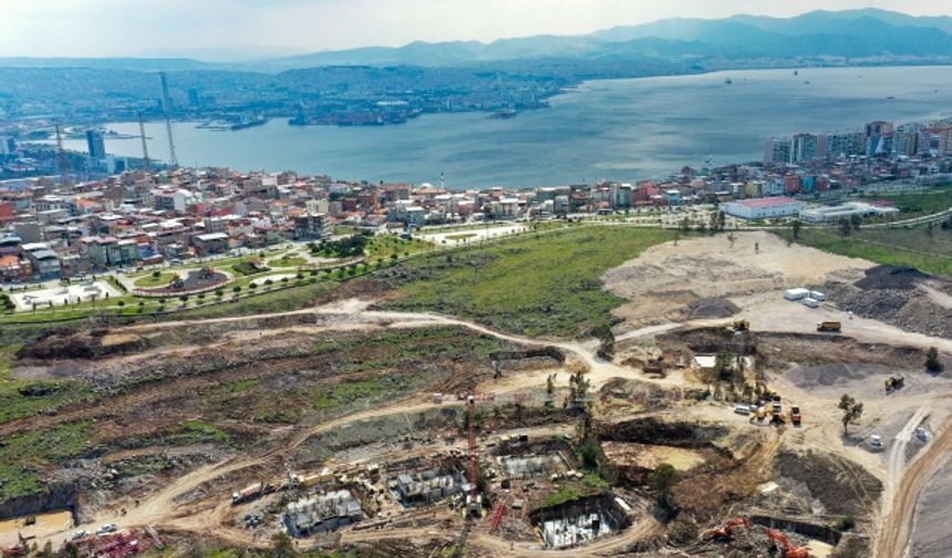 İzmir'de depremzedeler için başlatılan TOKİ konutları yükseliyor!