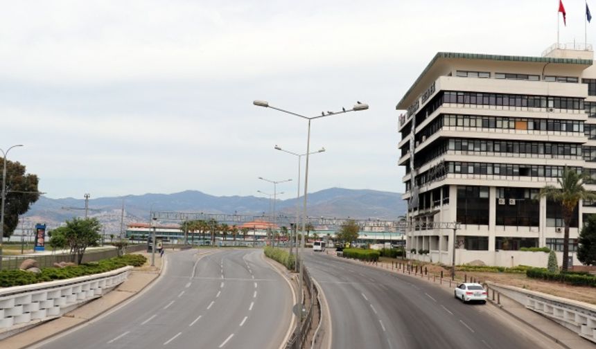 Bayramın 3. gününde İzmir'de "tam kapanma" sakinliği!