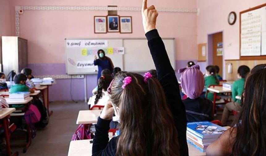 Öğretmenlik Kariyer Basamakları Yazılı Sınav sonuçları açıklandı: 516 bin 974 öğretmen uzman oldu