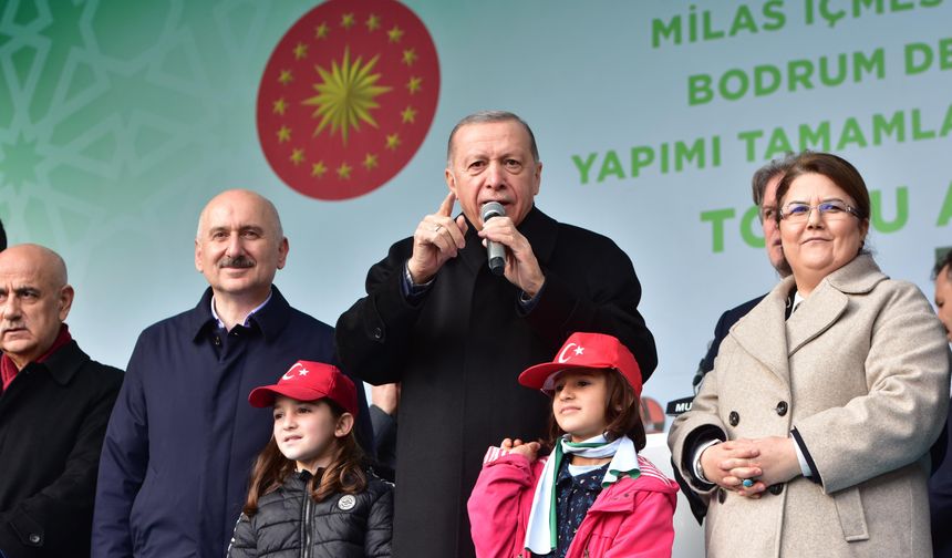 Cumhurbaşkanı Erdoğan Muğla’da konuştu: Bay Kemal, teröristlerle dirsek dirseğe dolaştın