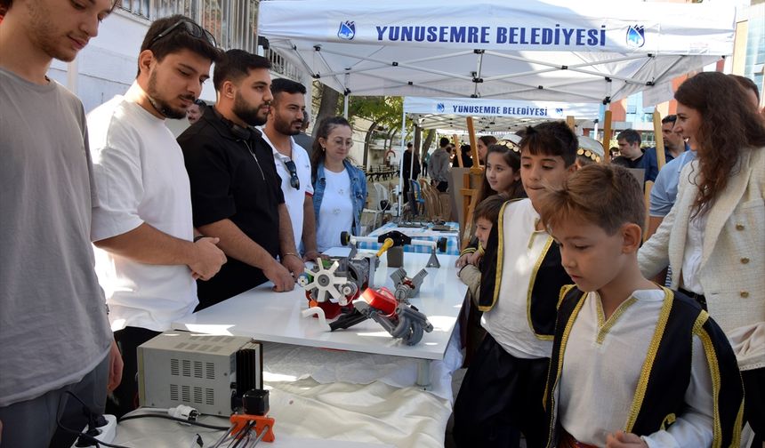 Turgutlu'da bilim şenliği başladı